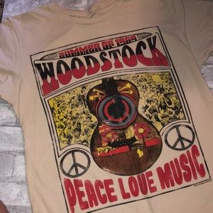 Woodstock Fitted T